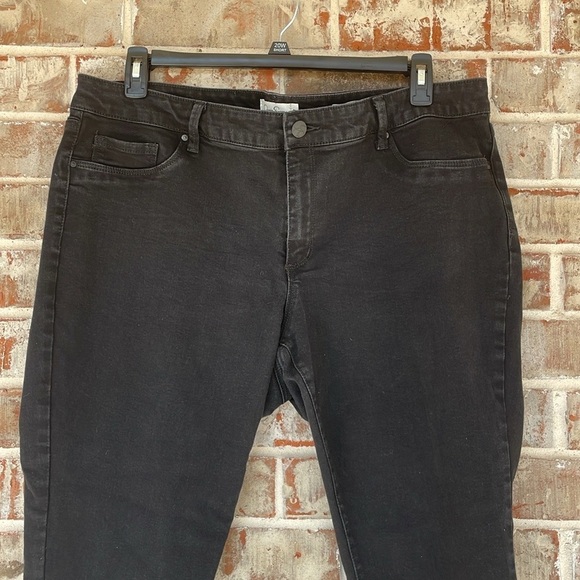 Jessica Simpson Kiss Me Skinny Black Stretchy Skinny Jeans - Picture 2 of 8